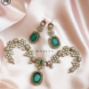 Emerald Necklace with earrings - Image 4