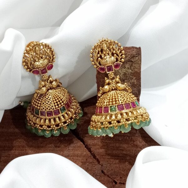 Jhumkas