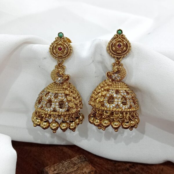 Jhumkas