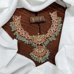 Jadau Kundan Necklace Set