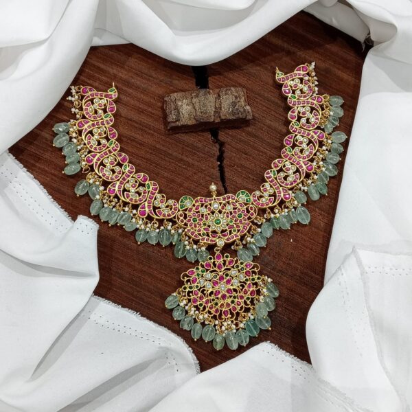 Jadau Kundan Necklace Set