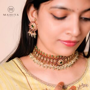 Beautiful Antique Kundan Choker With Earrings